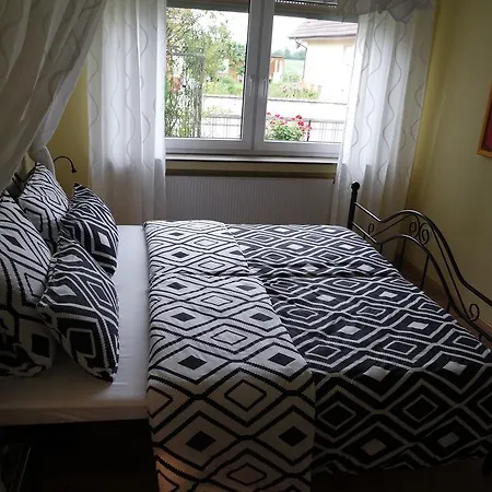 Ferienwohnung Holzapfel * Ringsheim