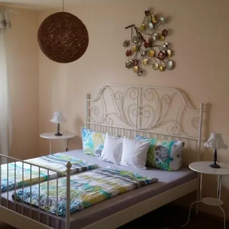 Ferienwohnung Holzapfel Appartamento *